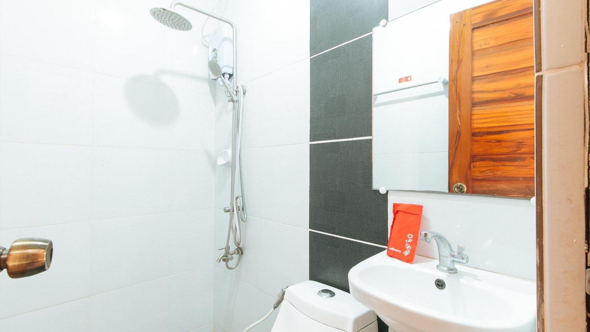 Reddoorz Plus @ Jollydays Hotel Nueva Ecija San Jose  Exterior photo